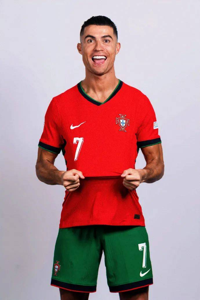 夏奇拉：儿子遗传了皮克的自律；将分手的痛苦转化为创作灵感（夏奇拉称儿子继承皮克自律 将分手之痛化为创作动力）